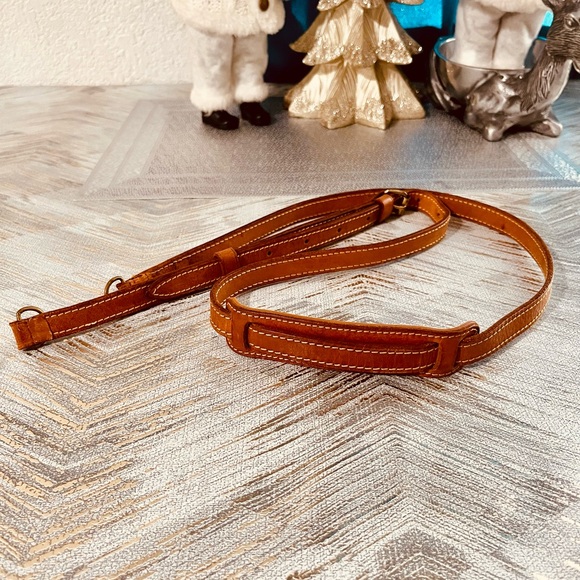 Louis Vuitton Tan Leather Strap - Picture 2 of 8